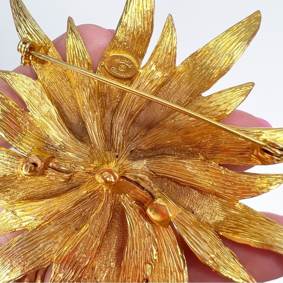 Vintage Designer Rare Hattie Carnegie Sunburst Gold Tone Brooch Retro - Picture 6 of 15